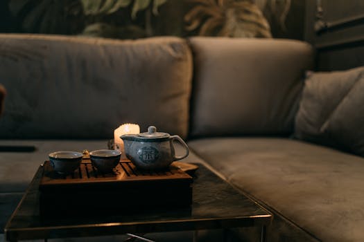 Jak si snadno připravit detoxikační čaj z kopřivy doma